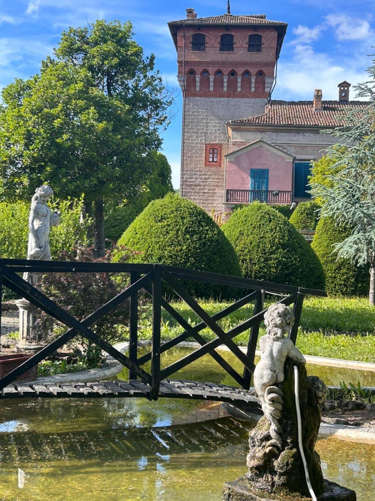 Hotel Il Castello Di Bubbio Exterior foto