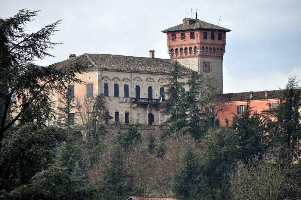 Hotel Il Castello Di Bubbio Exterior foto